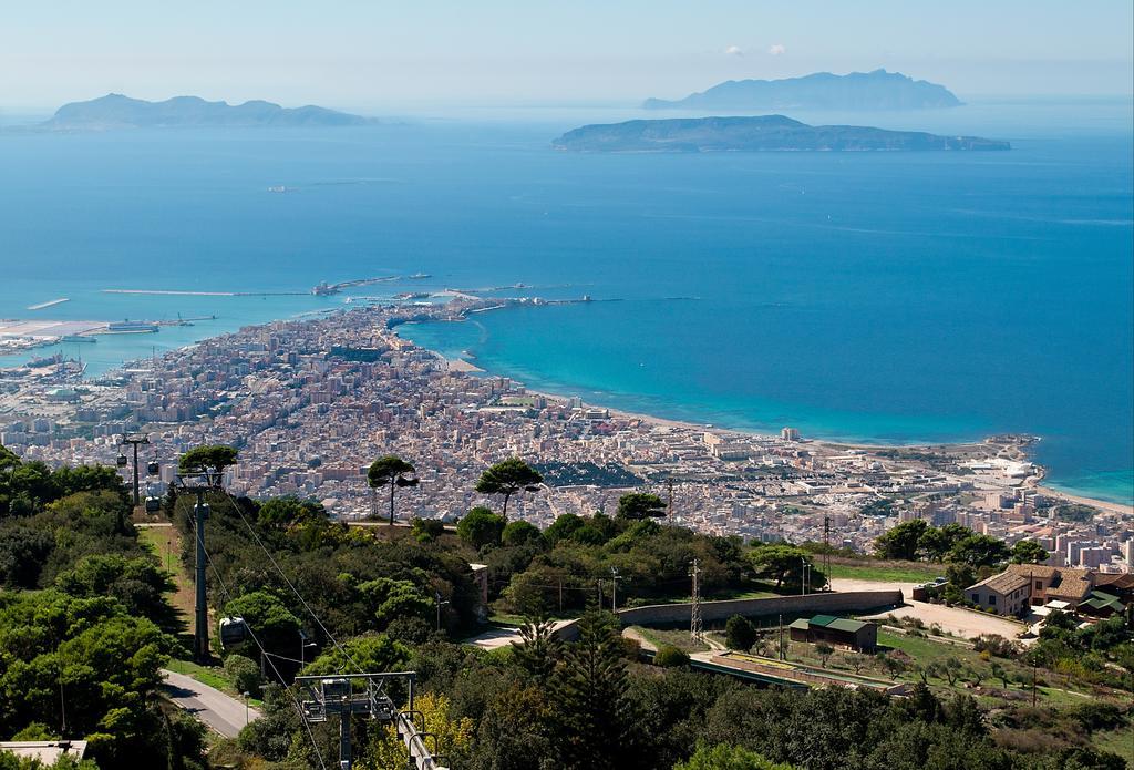 Ai Lumi Panzió Trapani Kültér fotó